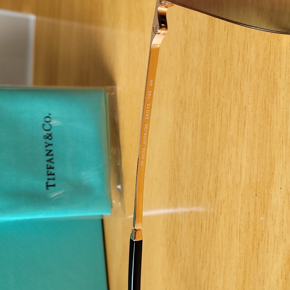 NEW π―% AUTHENTIC AVIATOR TIFFANY&CO. SUNGLASSES πΆπππ - Picture 3 of 8